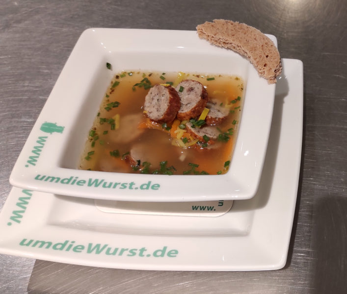 BRATWURSTsuppe-(2)